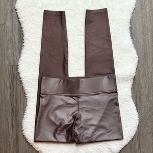 Carbon 38 Glossy Brown Leggings